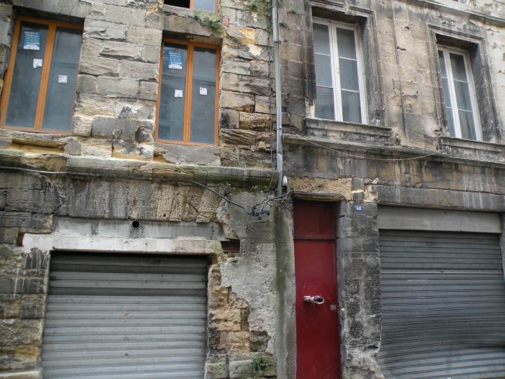  vieux immeubles, rue Carpenteyre